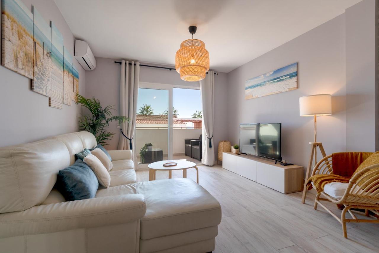 Lets In The Sun Sea View Apartment Calabella 卡拉德米哈斯 外观 照片