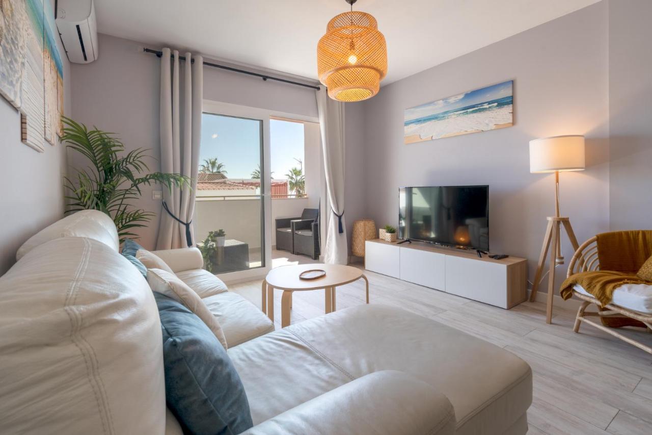 Lets In The Sun Sea View Apartment Calabella 卡拉德米哈斯 外观 照片