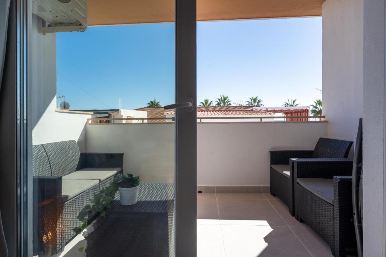 Lets In The Sun Sea View Apartment Calabella 卡拉德米哈斯 外观 照片